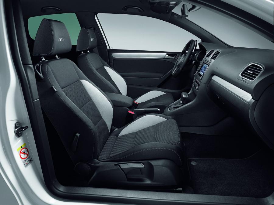  Volkswagen Golf R-Line 2009 года  (фото 8 из 8)